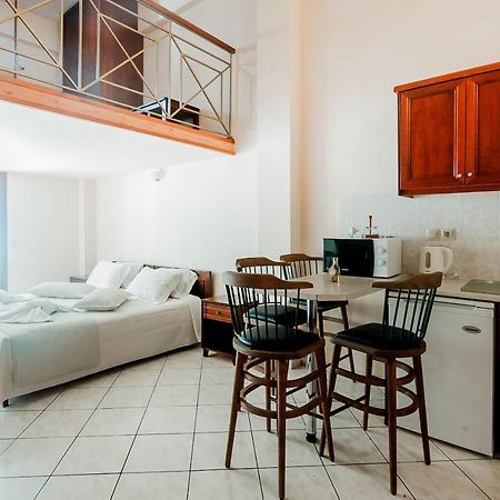Zorbas Apartments Parga Extérieur photo