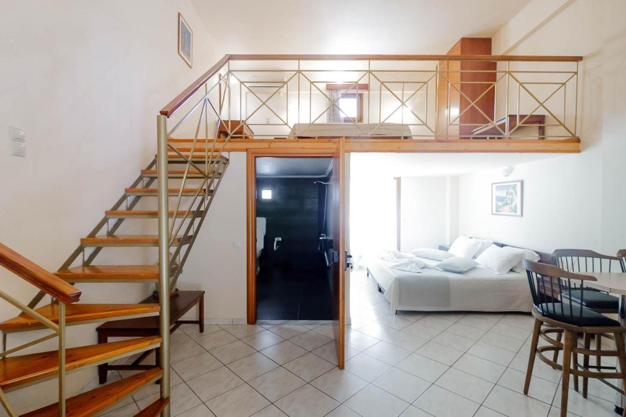 Zorbas Apartments Parga Extérieur photo