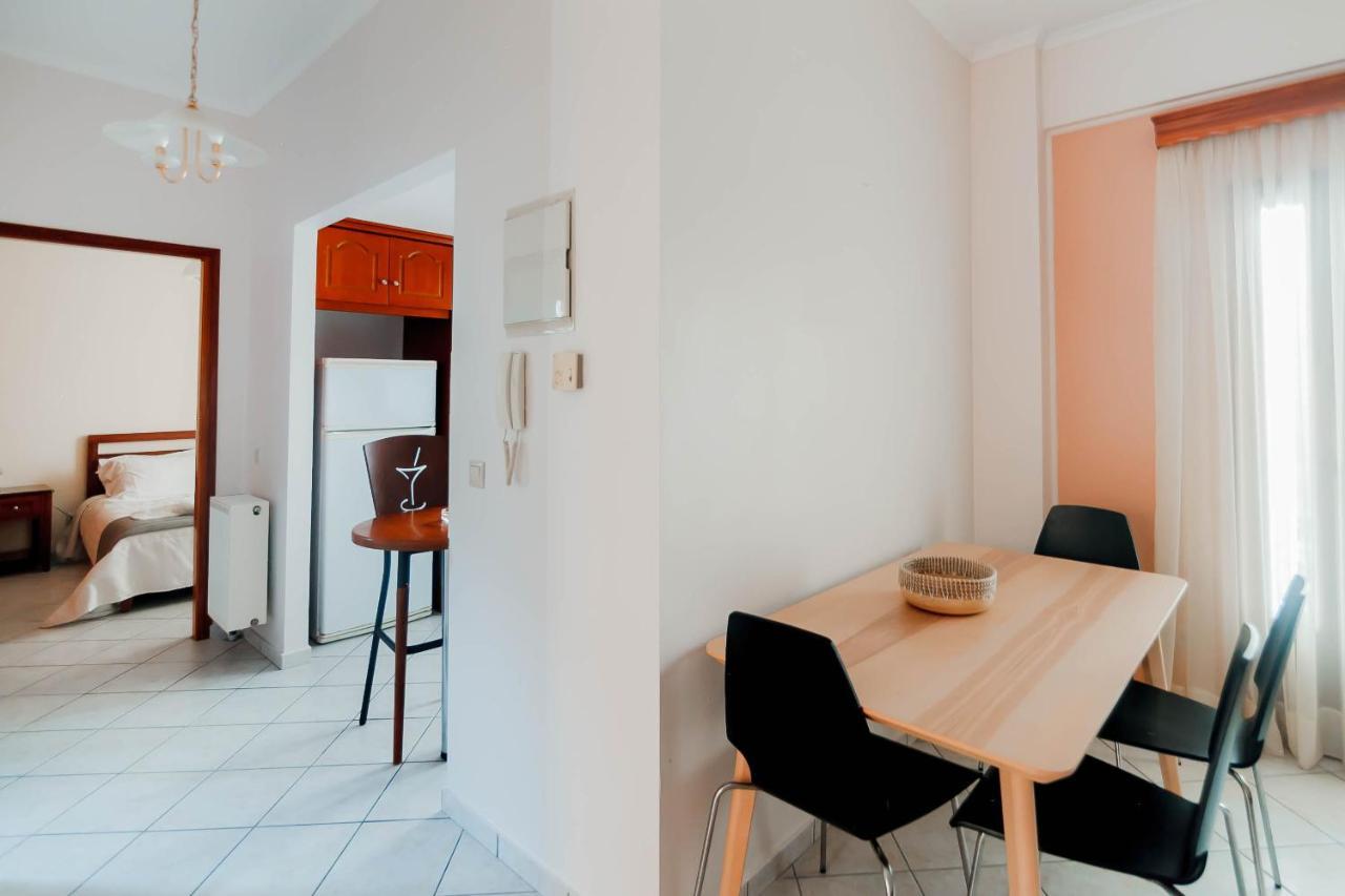 Zorbas Apartments Parga Extérieur photo