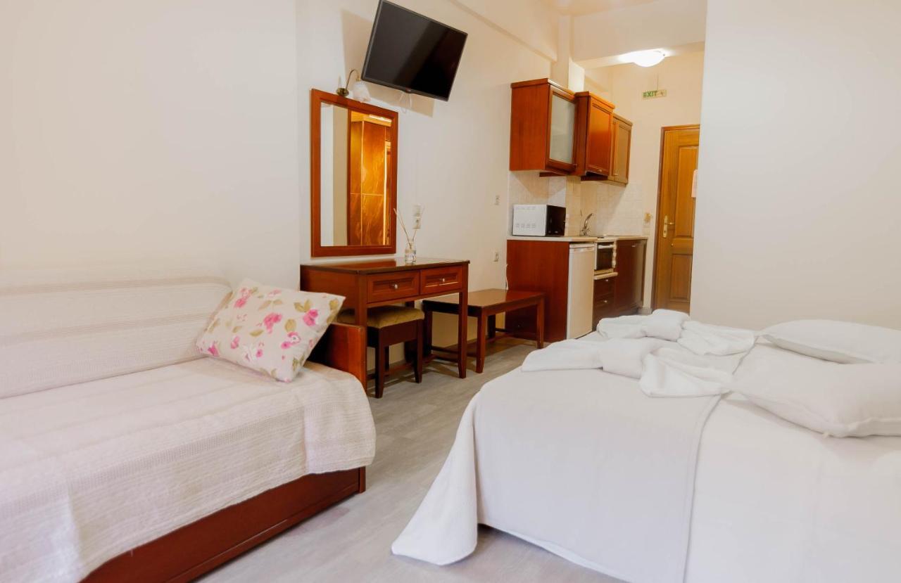 Zorbas Apartments Parga Extérieur photo