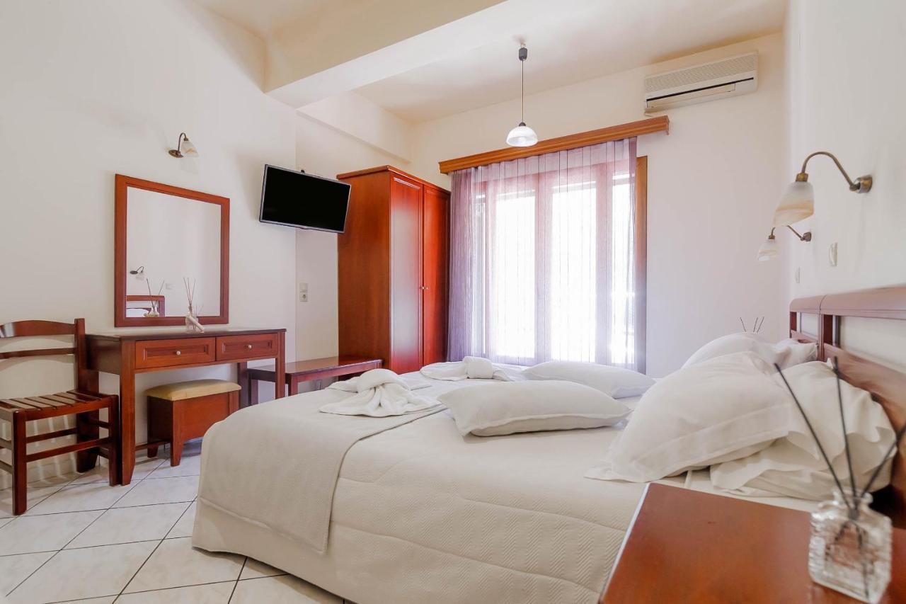 Zorbas Apartments Parga Extérieur photo
