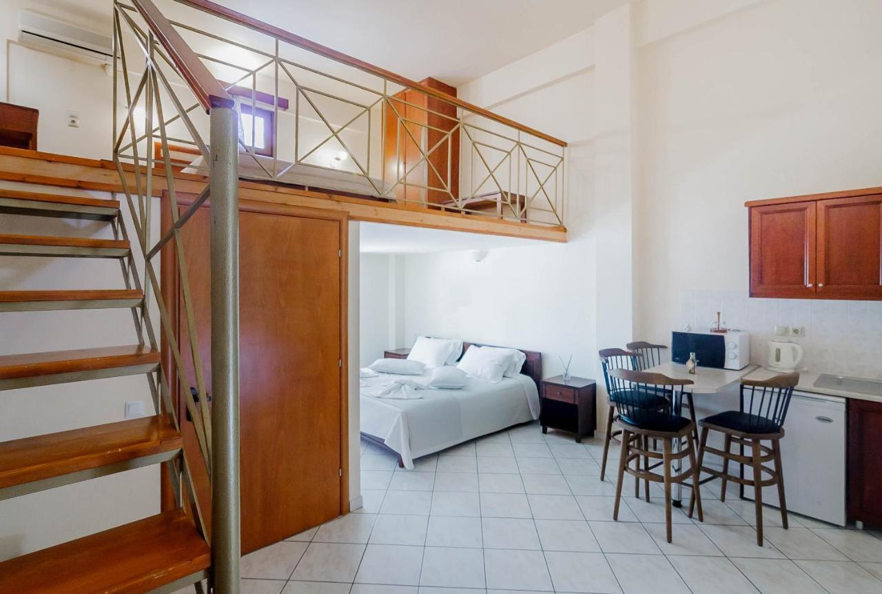Zorbas Apartments Parga Extérieur photo