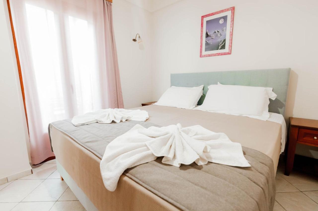 Zorbas Apartments Parga Extérieur photo