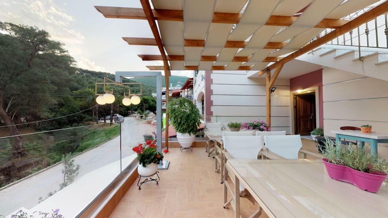Zorbas Apartments Parga Extérieur photo